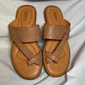 Born Veda Leather Crossover Sandal Sz 7